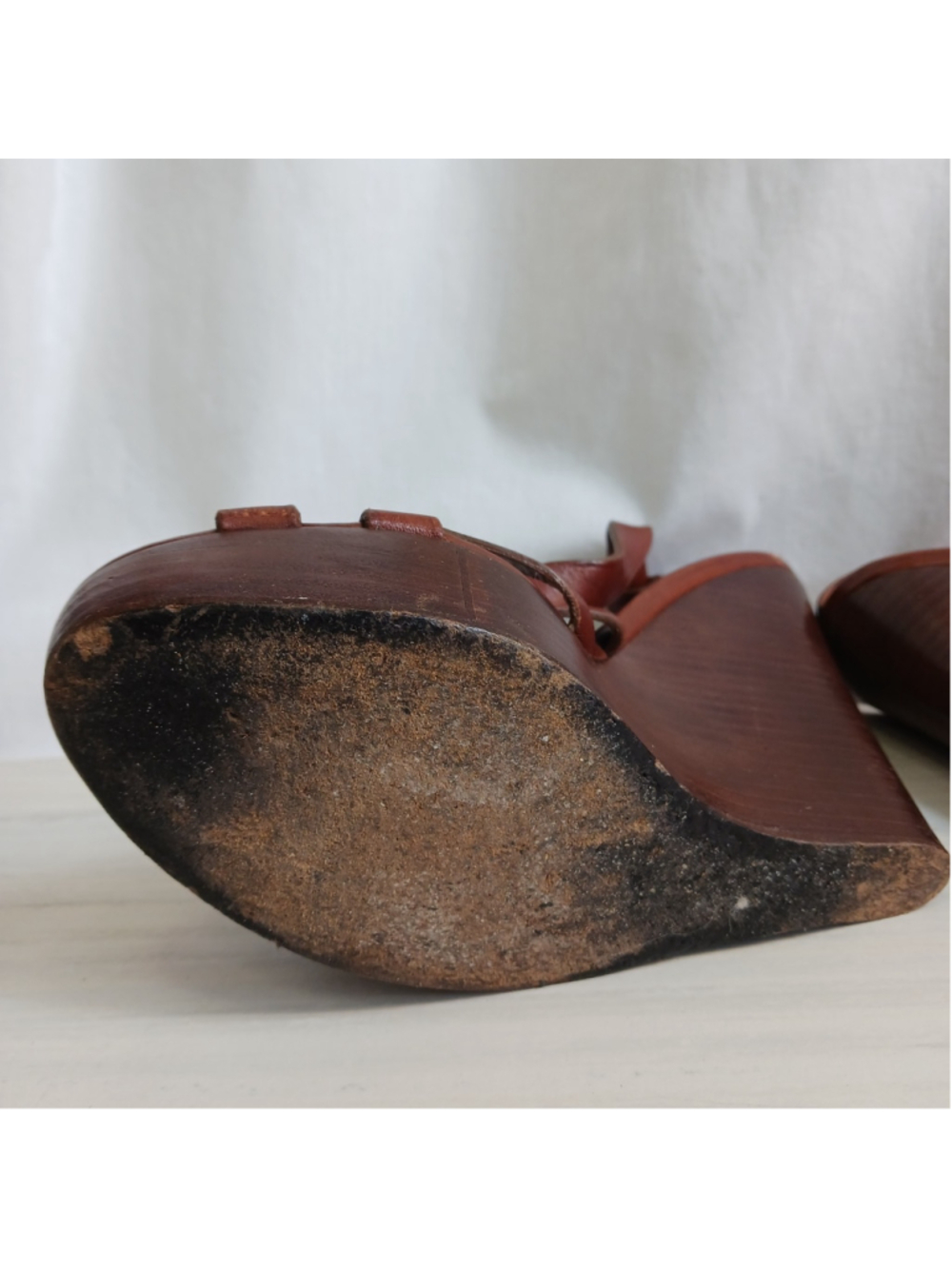 Burberry Delamer Brown Leather Strappy Wedge Heels Women's 8 Boho Fancy * Read* - Picture 10 of 12